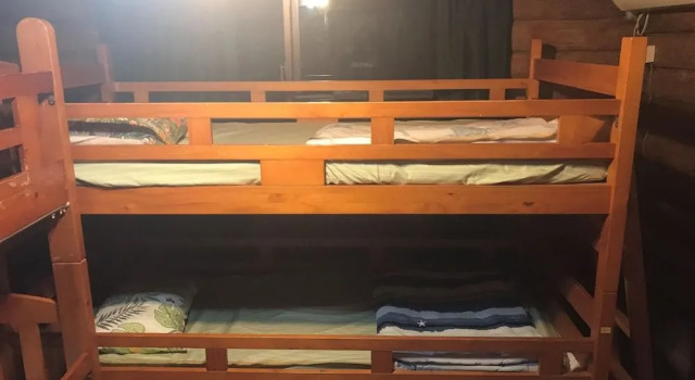 Guest House Long Island - Hostel