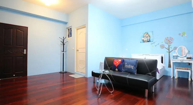 Standardowy dwuosobowy pokój i balkonem Yi Homestay