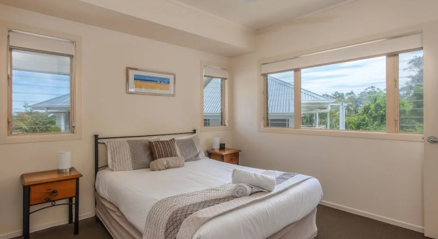 Апартаменты Deluxe Цокольный этаж с 2 комнатами с балконом Hastings Cove Waterfront Holiday Apartments