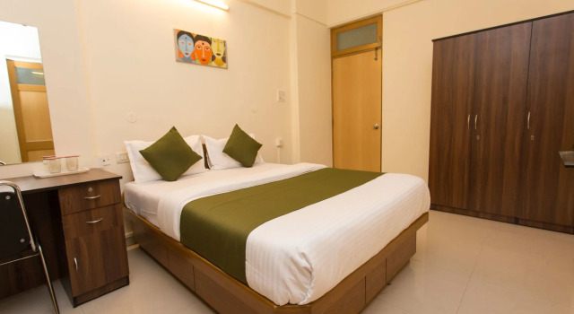 OYO 8838 Bandra East