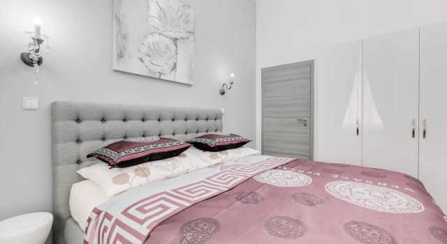 Apartment Thunovská 10