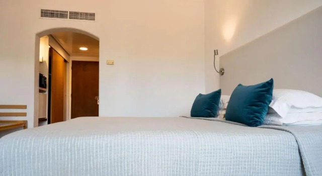 Двухместный номер с видом на горы Coral Beach Hotel & Resort Cyprus