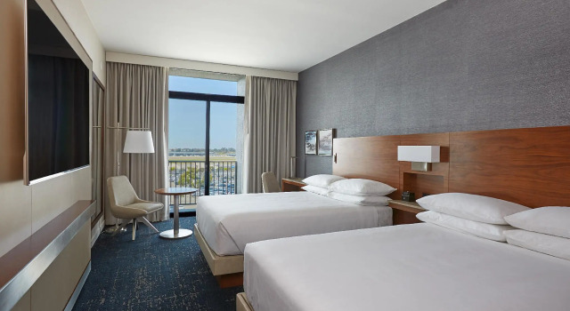 Номер Deluxe Hyatt Regency Newport Beach West