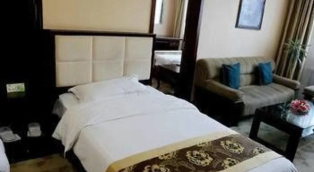 Hao Tian Guo Tai Hotel, Rezerwuj Hotel Urumqi Xinjiang