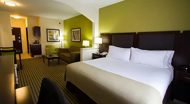 Двухместный люкс с 2 комнатами La Quinta Inn & Suites Nacogdoches