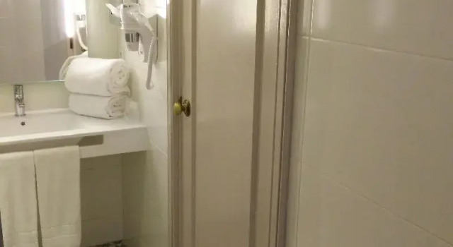 Двухместный номер Standard с балконом Golden Tulip Porto Gaia