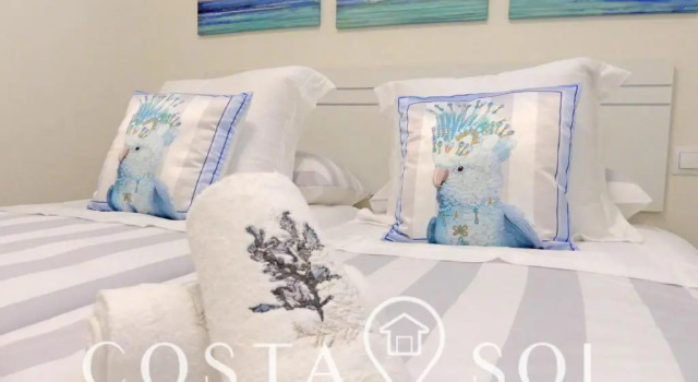 Apartamento Vacacional A 1 Minuto De La Playa - Carihuela Torremolinos, Забронировать Апартаменты/квартира Отели Торремолинос с бассейном, рядом с Парафия Архангела Михаила, Бассейн