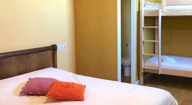Auberge Les Hauts De Chenas, Prenota Ostello Ostelli a Alvernia, Ostello