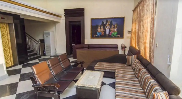 Angel Palace Hotel & Ktv, Buchen Sie Hotel Hotels in Kandal mit Parkplatz, Parkplätze