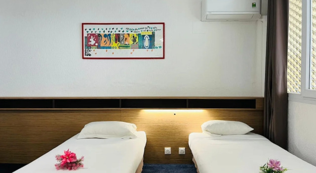Четырёхместный номер Standard Hotel Le Paris