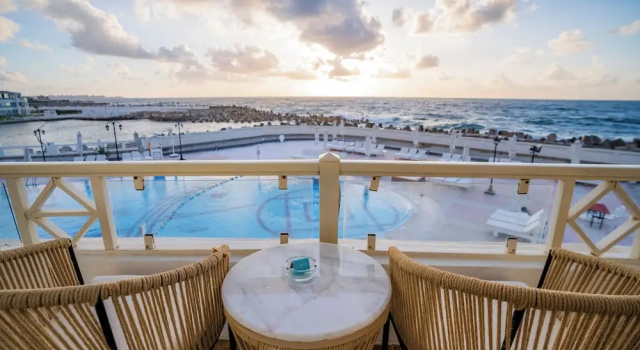 Полулюкс SUNRISE Alex Avenue Hotel