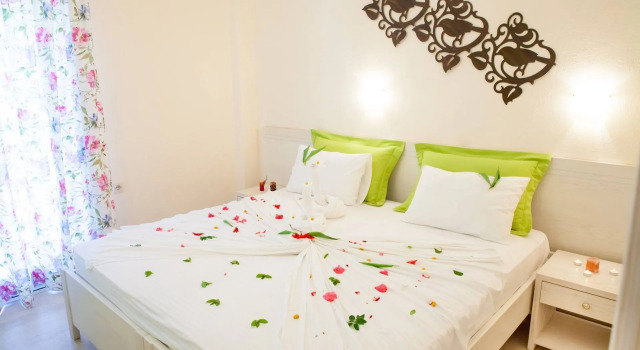 Villa Nefeli Skiathos, Prenota Villa Koukounaries 
