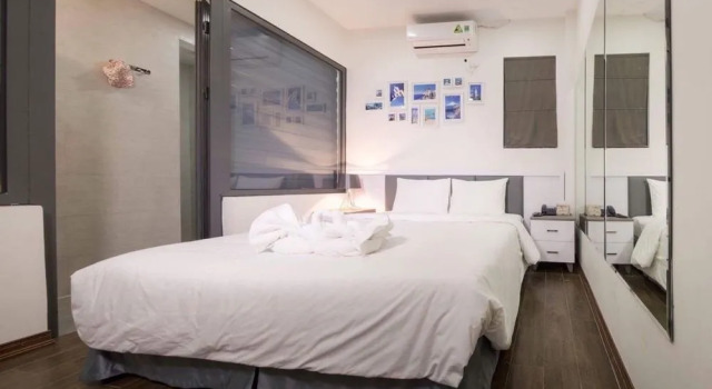 Lily Hotel