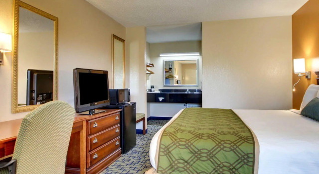 Номер Standard SureStay Hotel by Best Western Meridian