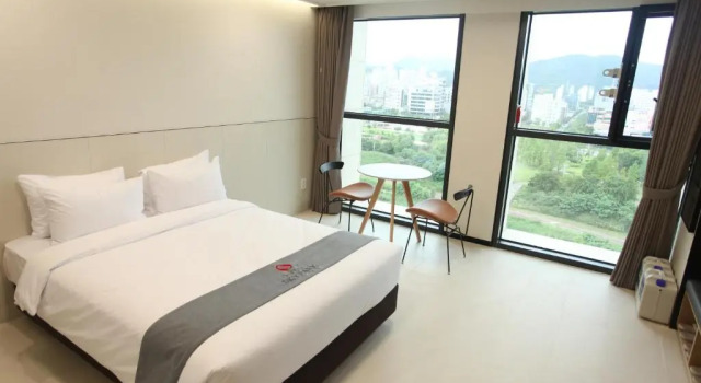 Семейный номер Standard Отель Skypark Daejeon 1