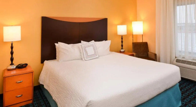 Номер Standard Fairfield Inn and Suites by Marriott Fort Wayne