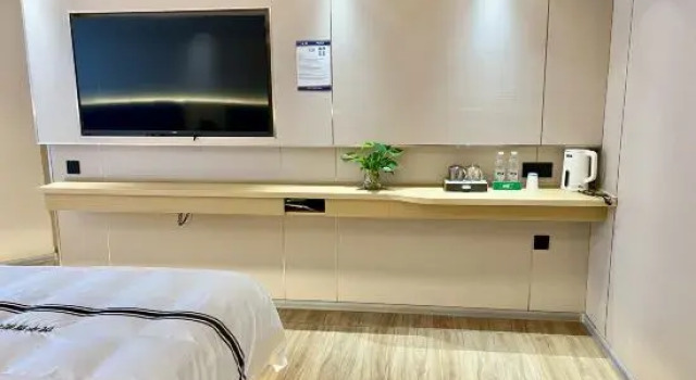 Трёхместный люкс Premium Chongqing Jiayu Emperor Hotel
