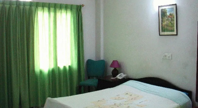 Mathyoo Residential Suites, Book Hotel Hoteller i Bangalore med parkering, Parkering