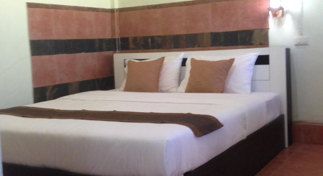 Lanta Valom Hideaway Resort