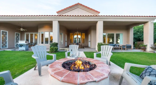 Коттедж Paradise Valley by AvantStay Expansive Oasis w Putting Green Pool Mtn Views