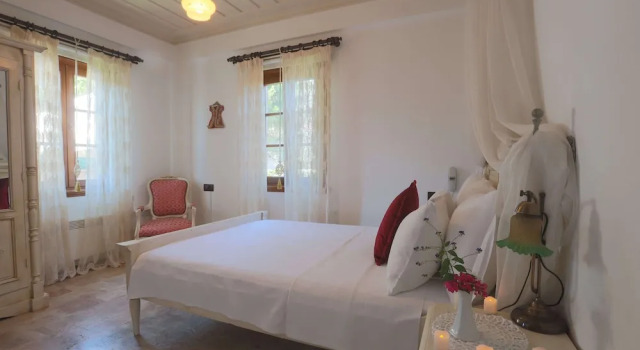 Двухместный номер Standard с балконом и с видом на сад Tas Bahce Hotel Cunda