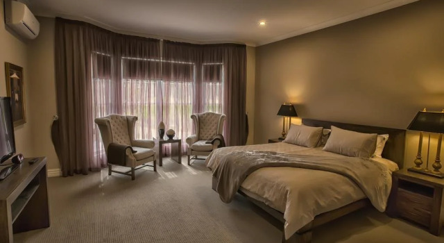 Kerami Manor & Day Spa, Забронировать Отель Отели Долины Ярра с парковкой, Парковка