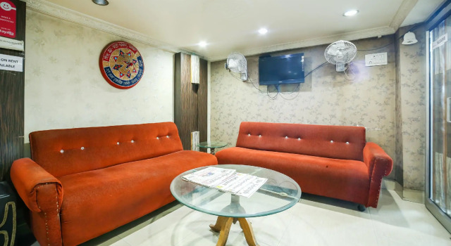 OYO Flagship 69571 Hotel Spark