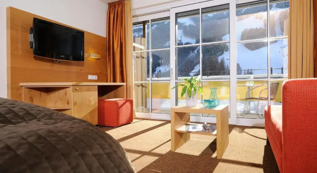 Полулюкс Deluxe Hotel Saalbacher Hof