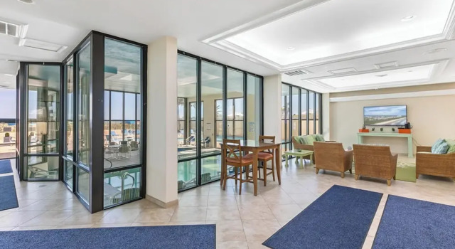 Ground-floor Gulf-view 3br: Suntide III - Unit 106, Buchen Sie Ferienwohnung Hotels in Padre Island mit Pool, Schwimmbad
