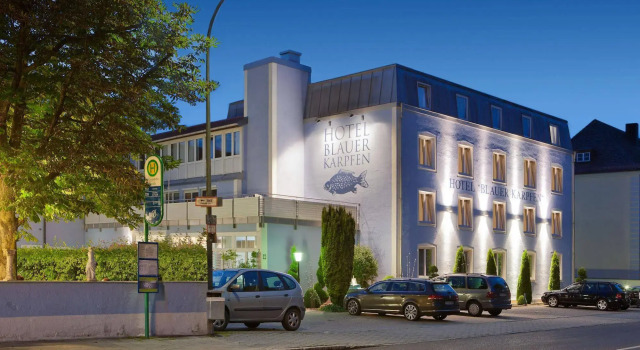 Hotel Blauer Karpfen, Забронировать Отель Обершлайсхайм Верхняя Бавария