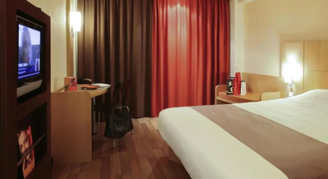 Трёхместный номер Standard Hotel ibis Braga