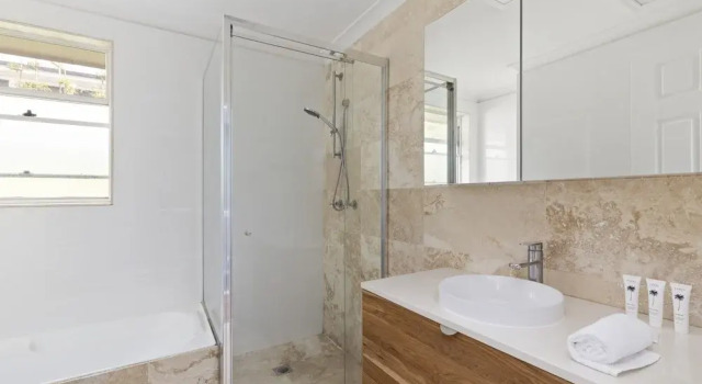 Spacious 3-bed Duplex in Leafy Seaforth, Κράτηση Διαμέρισμα Σίδνεϋ Sydney Region