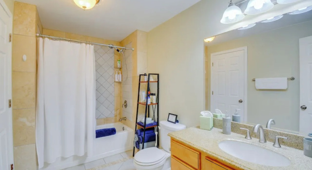 Коттедж Gig Harbor Vacation Rental Home: 1 Mi to Uptown!