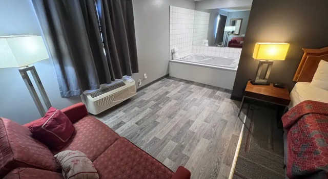Номер Deluxe American Inn and Suites Ionia