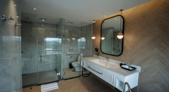 Люкс Luwansa Hotel and Convention Center Manado