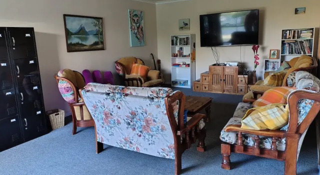 Кровать в общем номере Purple Hen Country Lodge