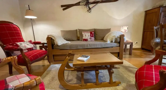 Апартаменты Appartement 110m2, lits faits linge fourni, plein centre, WIFI