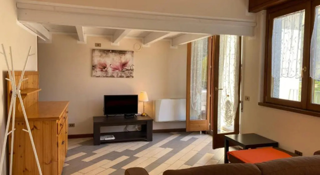 Villa Tiziana Typ T1, Buchen Sie Villa Villen in Brescia, Villa