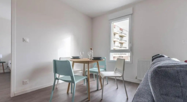 THEO - Appartement proche gare,WIFI,arrivée 24 24