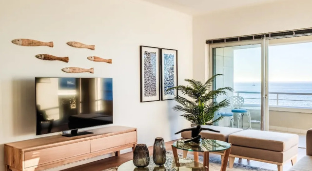 Stunning 3-bedroom Sea Point Retreat Marin
