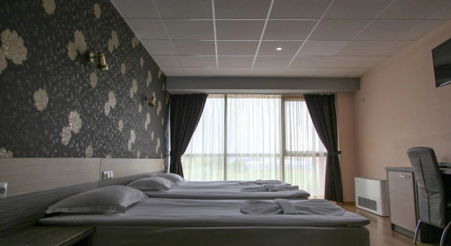 City Hotel