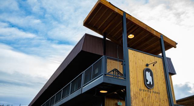 Gravity Haus Winter Park, Забронировать Отель Винтер Парк Winter Park - Fraser