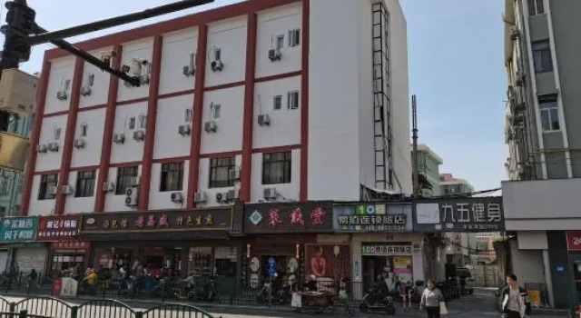 100 Inn (Small Shanghai pedestrian street), Varaa Hotelli Zhoupu Shanghai