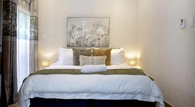 Five O'clock Zen Boutique Guest House, Buchen Sie Pension Centurion Tshwane