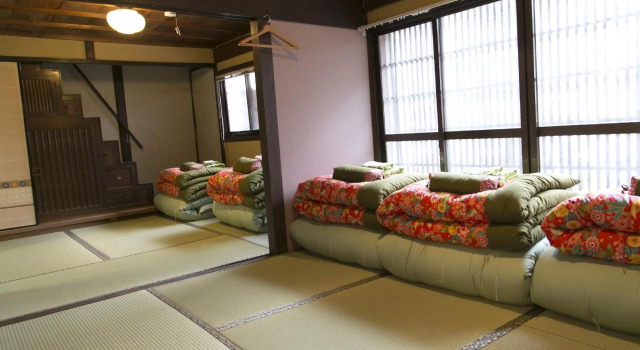Кровать в общем номере Female-Only Guesthouse Tomari-ya