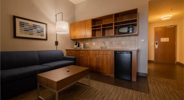 Двухместный люкс Holiday Inn Express Hotel & Suites Mankato East by IHG