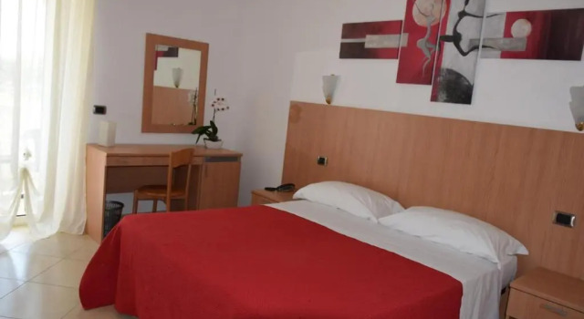 Hotel Maggiore, Buchen Sie Hotel Vieste Foresta Umbra