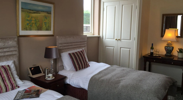 Taunton House Hotel
