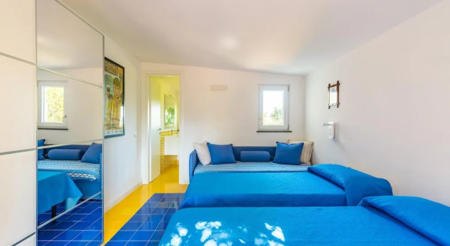 Capri Turquoise by Napoliapartments