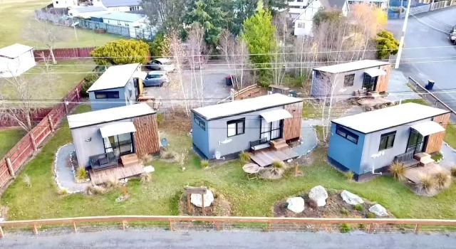 Stunted Totara, Unit 3
